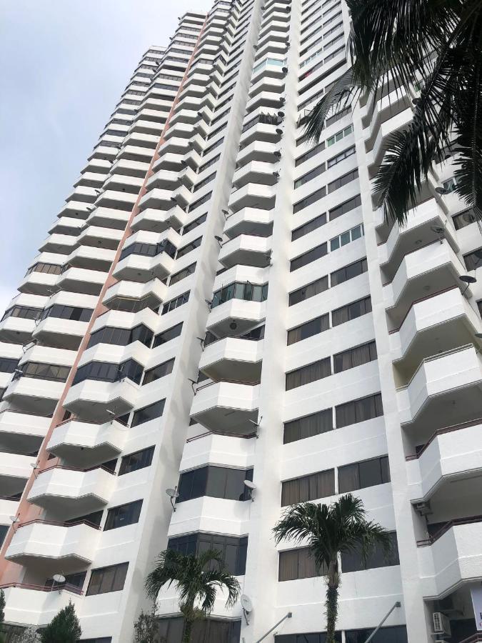 Beach Resort Home Stay Sri Sayang 05 Apartment Batu Ferringhi 2Bedroom المظهر الخارجي الصورة