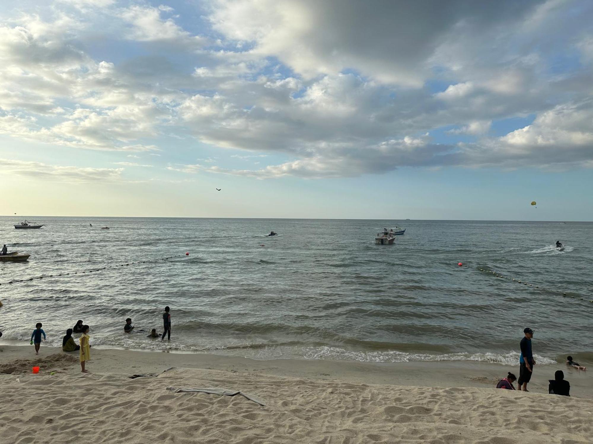 Beach Resort Home Stay Sri Sayang 05 Apartment Batu Ferringhi 2Bedroom المظهر الخارجي الصورة